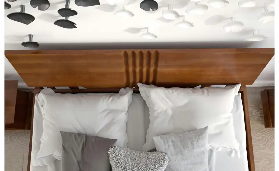 Massivholzbett nussbaumfarben, Detailansicht