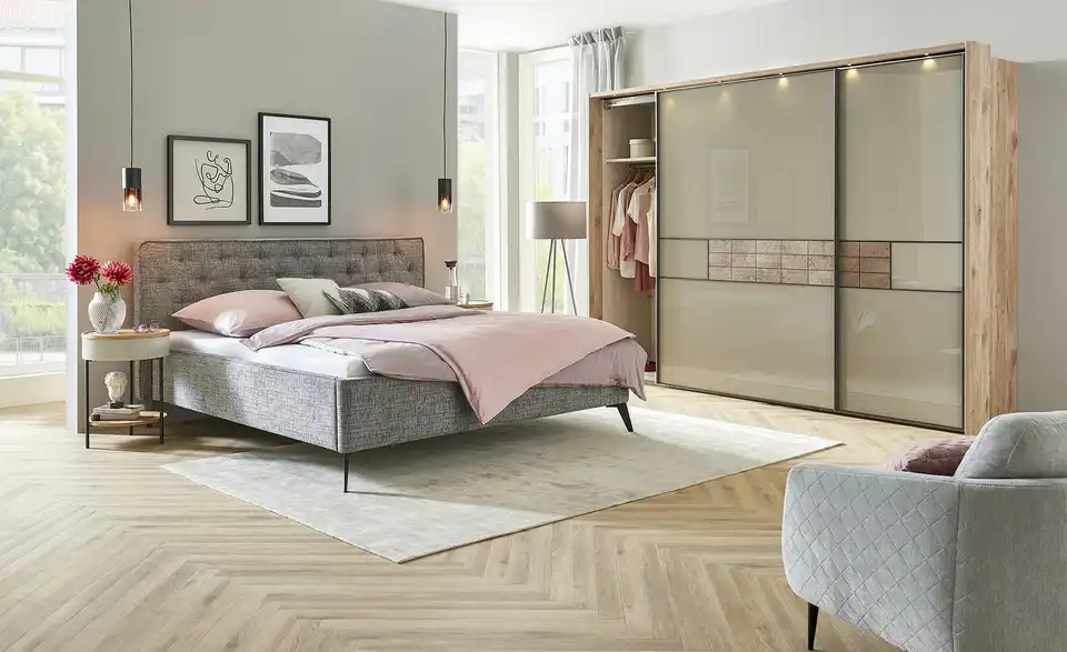 Polsterbettgestell, in Wohnsituation