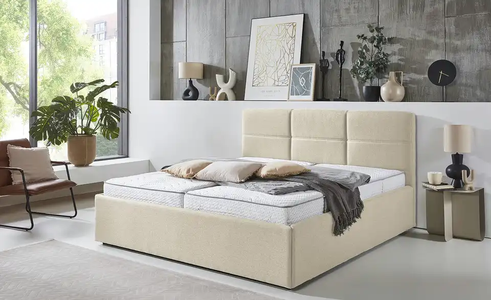 Polsterbett, in Wohnsituation