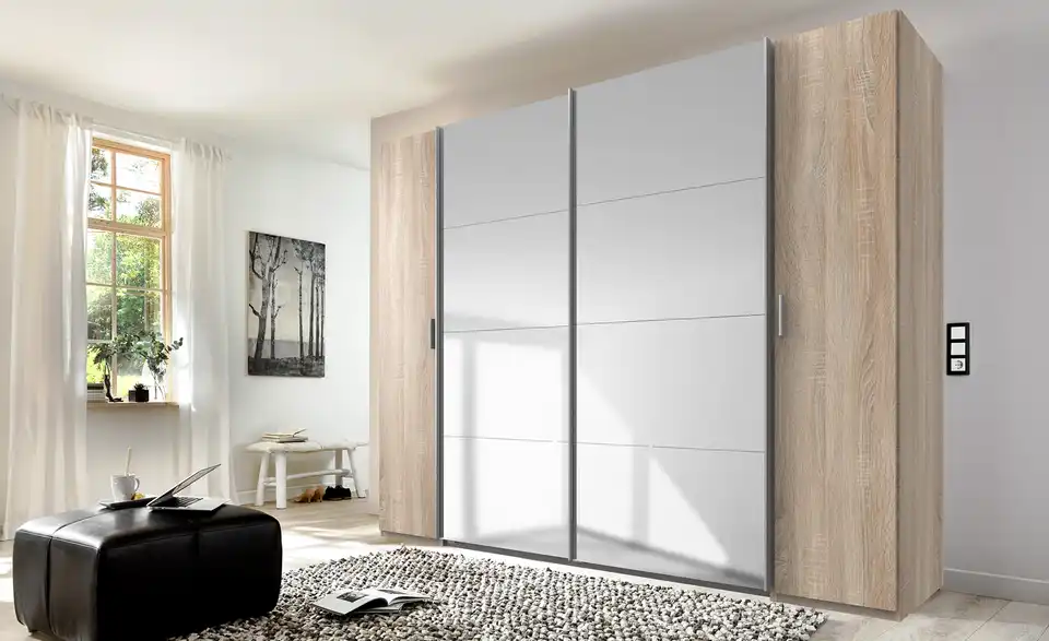 Dreh-/ Schwebetürenschrank, in Wohnsituation