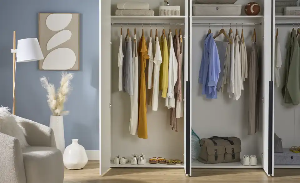 Kleiderschrank, Detailansicht