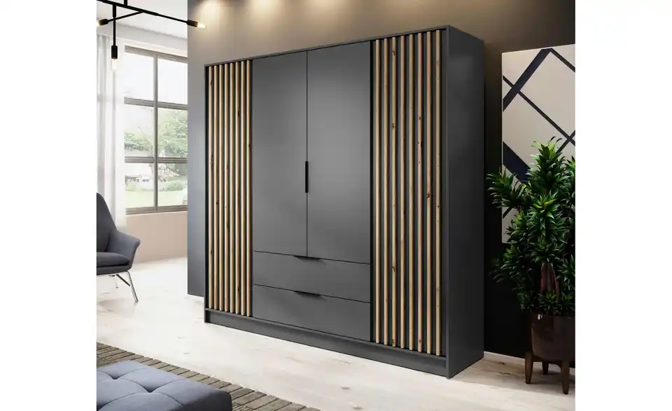 Drehtürenschrank, in Wohnsituation