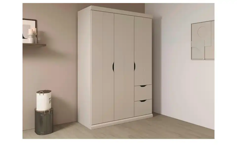 Kleiderschrank mit Schubladen, in Wohnsituation