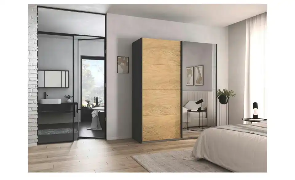 Schwebetürenschrank mit Spiegel, in Wohnsituation