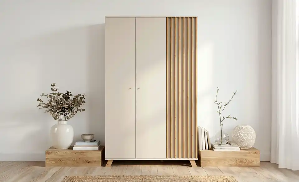 Kleiderschrank, in Wohnsituation