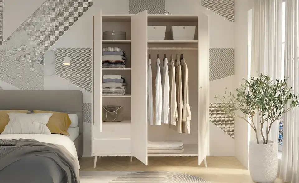 Kleiderschrank, in Wohnsituation