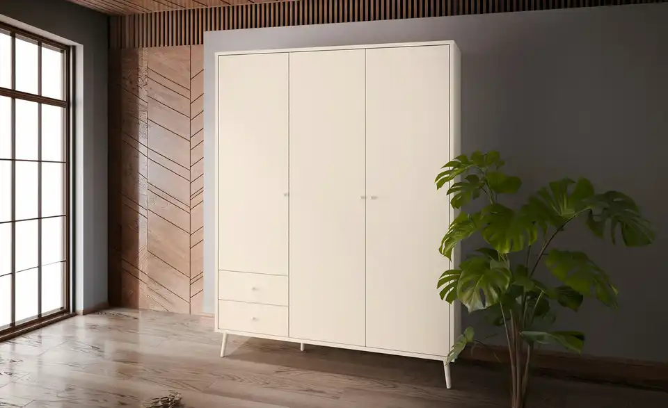 Kleiderschrank, in Wohnsituation