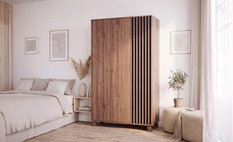 Kleiderschrank, in Wohnsituation