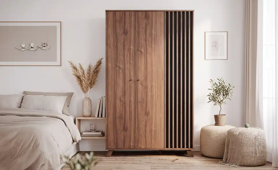 Kleiderschrank, in Wohnsituation