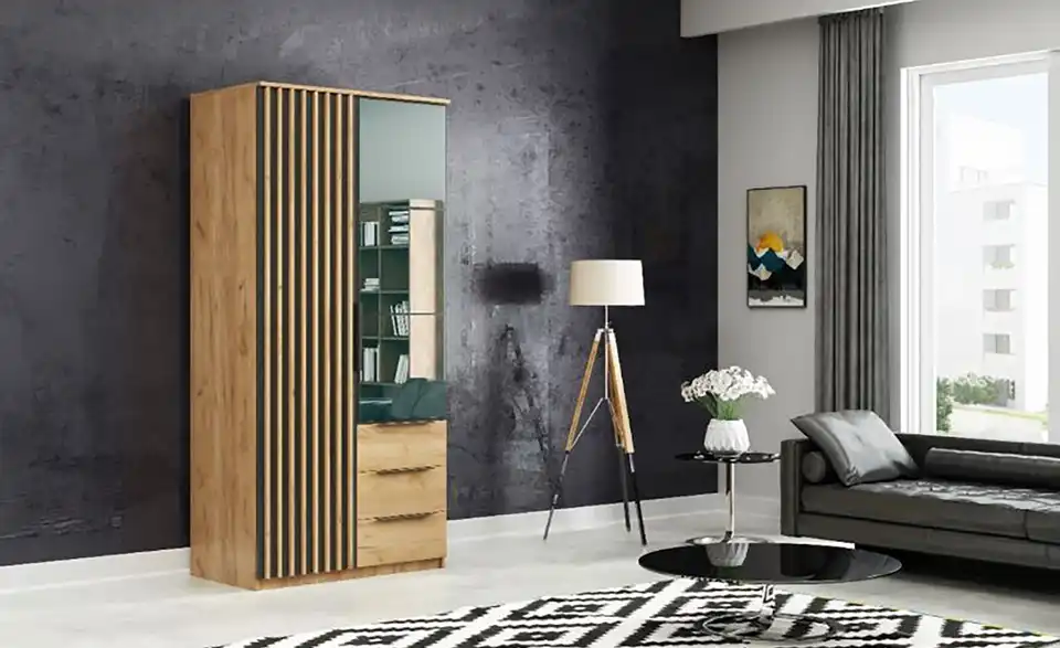 Drehtürenschrank, in Wohnsituation
