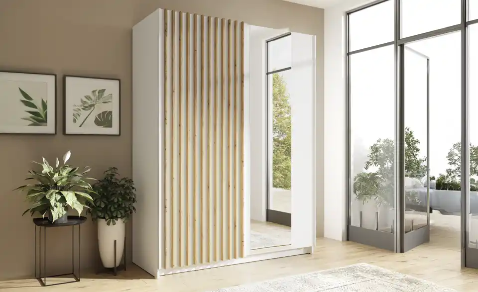 Schwebetürenschrank, in Wohnsituation