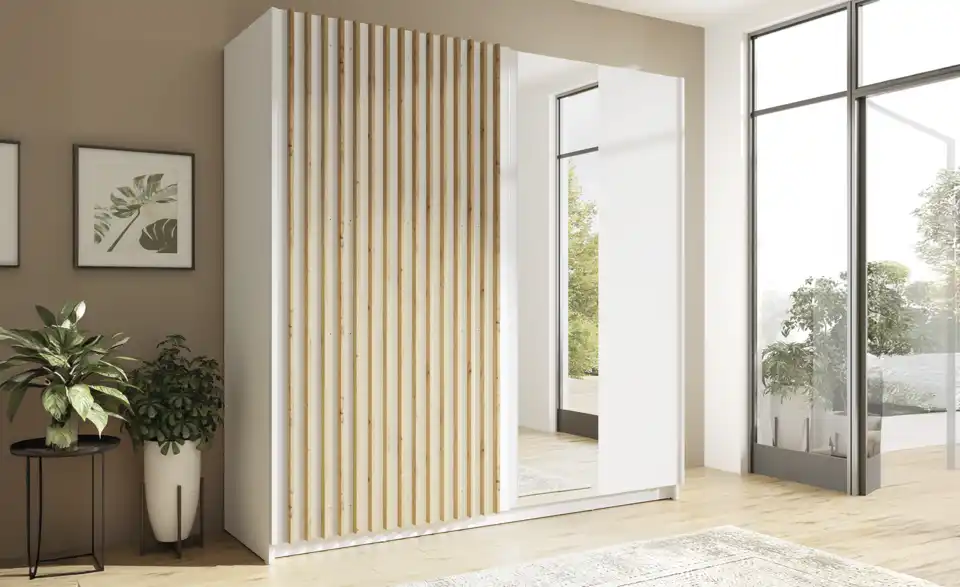 Schwebetürenschrank, in Wohnsituation