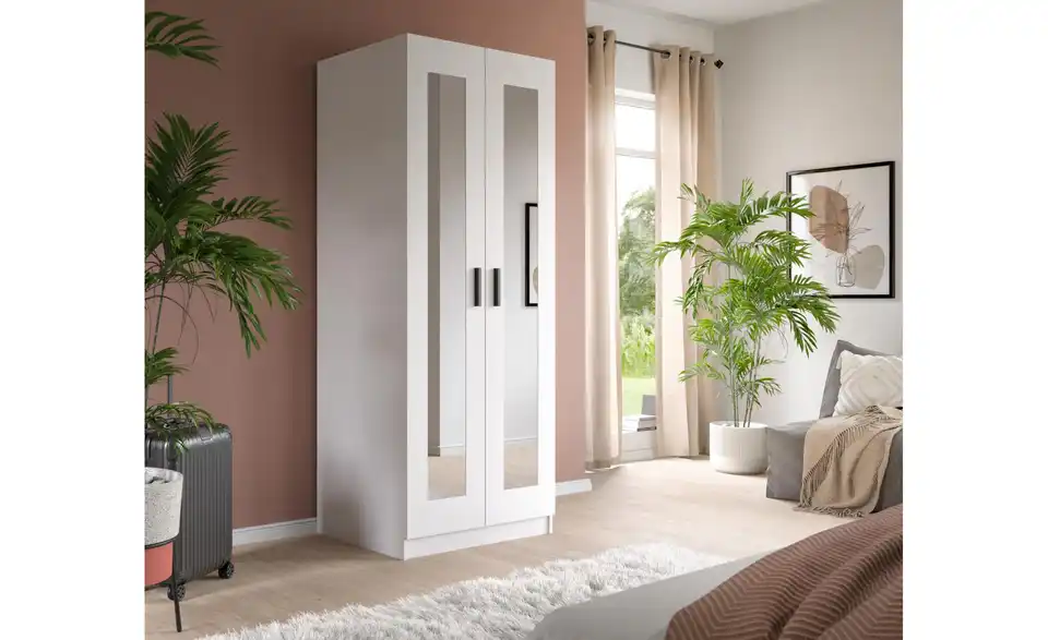 Kleiderschrank, in Wohnsituation