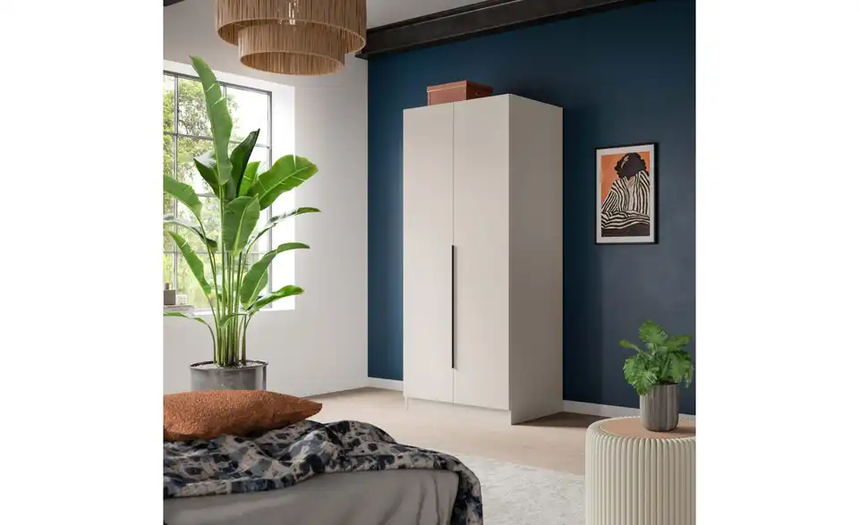 Drehtürenschrank, in Wohnsituation