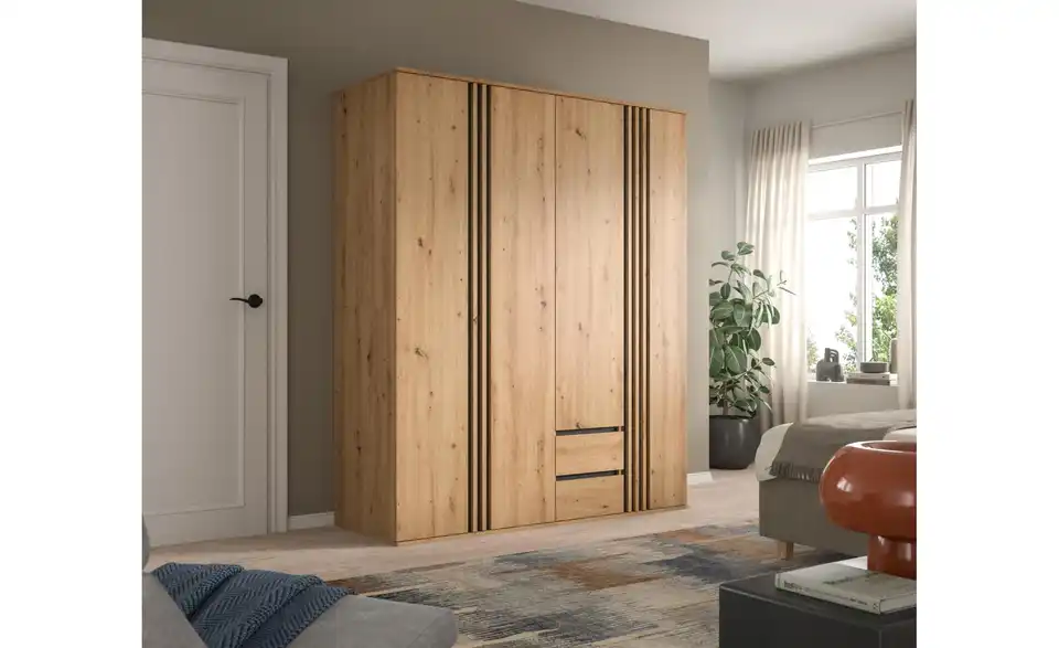 Kleiderschrank, in Wohnsituation