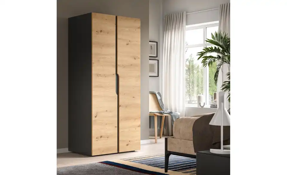 Kleiderschrank, in Wohnsituation
