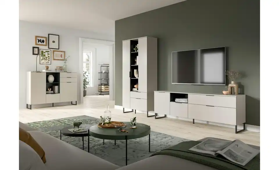 Wohnwand, in Wohnsituation