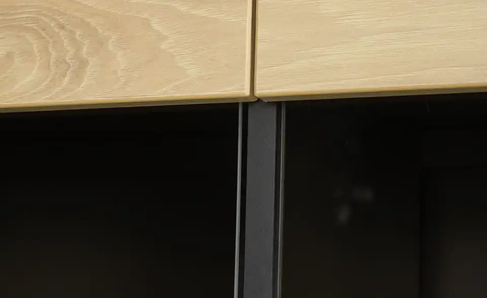 Vitrine Isola, Detailansicht