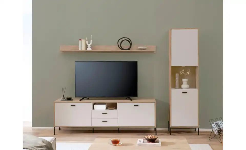 Wohnwand 3-teilig, in Wohnsituation