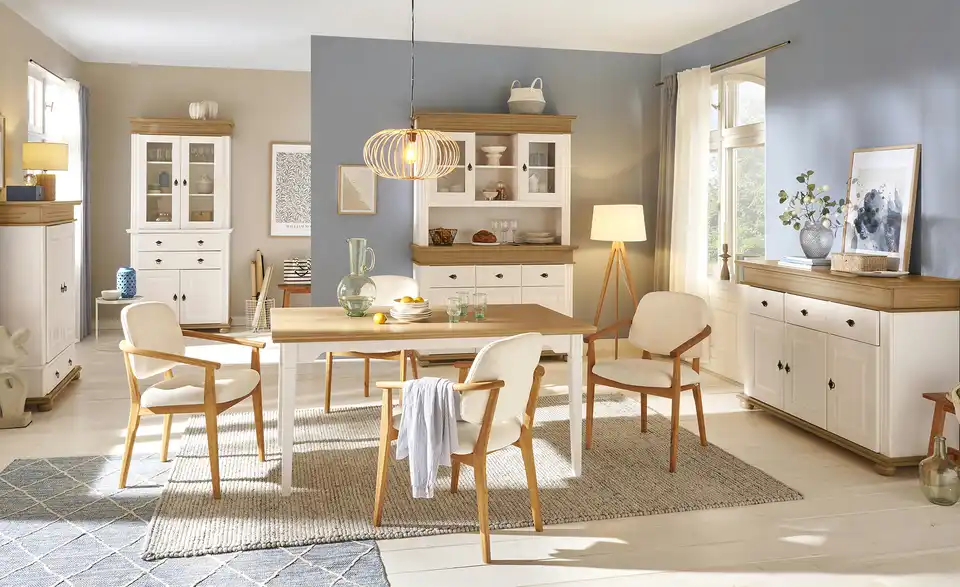 Buffet Fehmarn aus Massivholz, in Wohnsituation