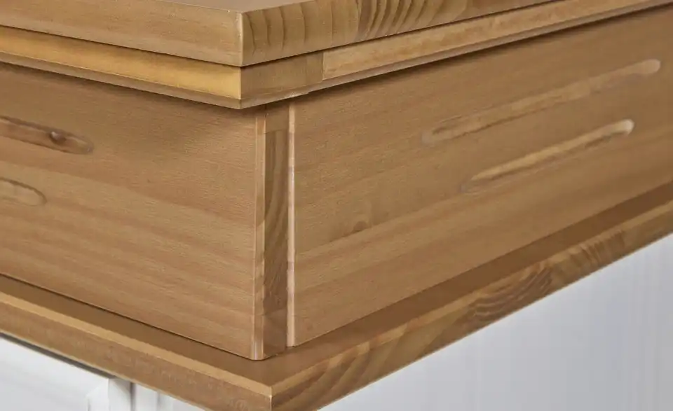Buffet Fehmarn aus Massivholz, Detailansicht