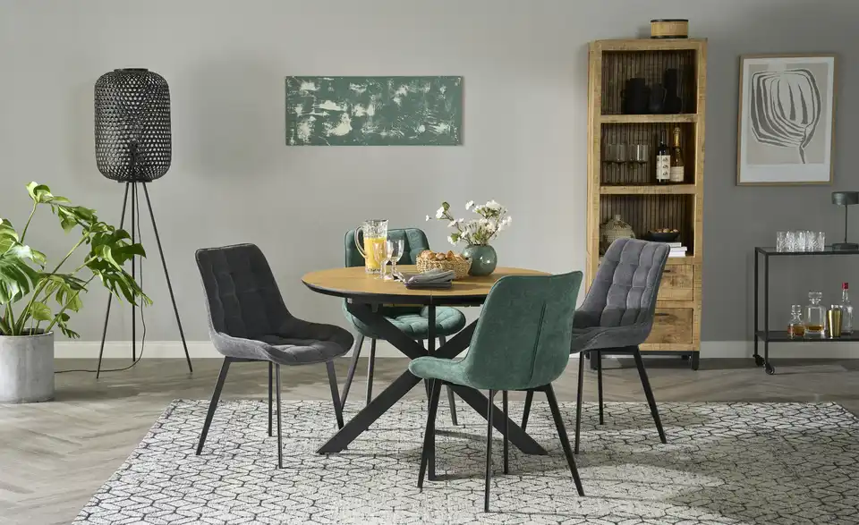 Stuhl, in Wohnsituation