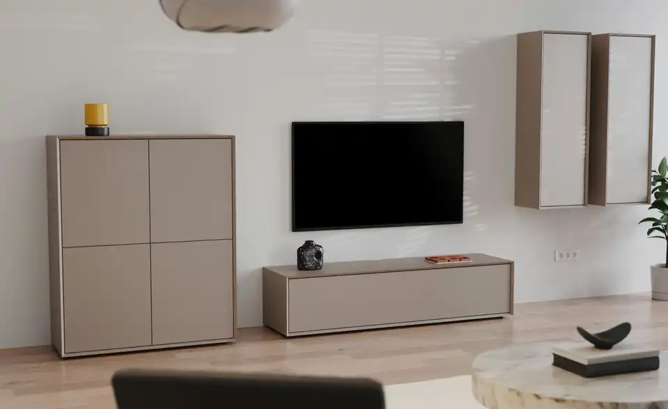 TV-Lowboard, in Wohnsituation