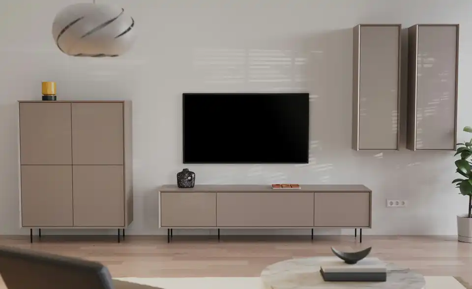 TV-Lowboard, in Wohnsituation