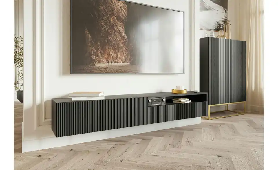 Selsey TV-Element, in Wohnsituation