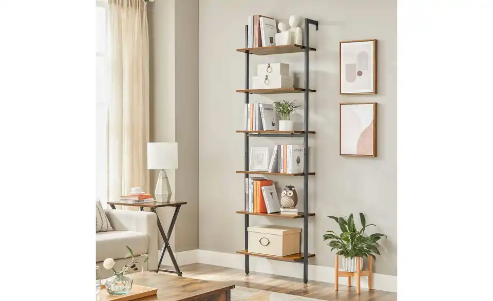 Leiterregal, in Wohnsituation