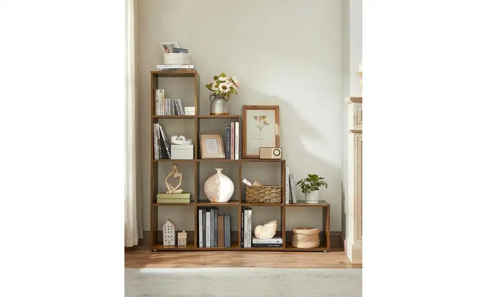 Standregal, in Wohnsituation