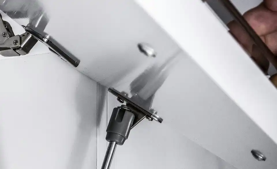Aufsatzschrank, Detailansicht