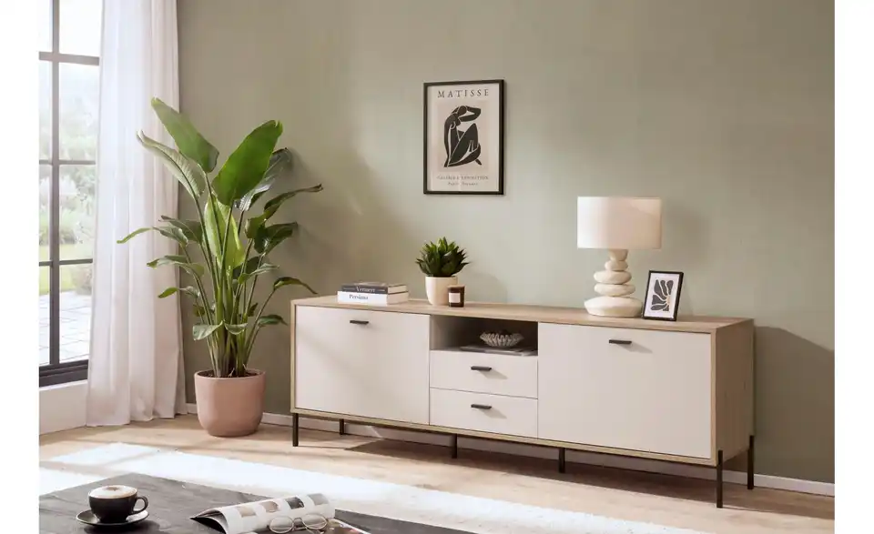TV-Lowboard, in Wohnsituation
