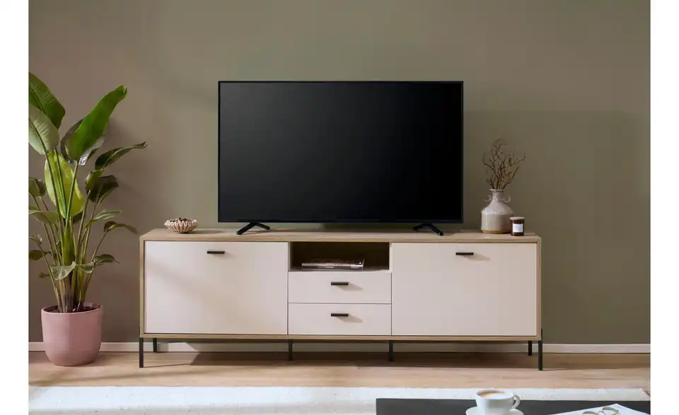 TV-Lowboard, in Wohnsituation