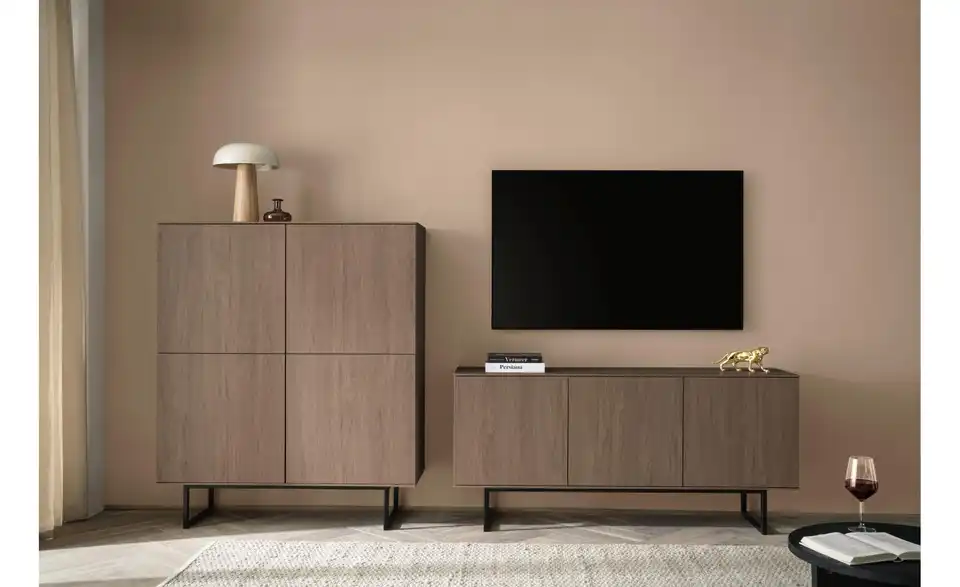 TV-Lowboard, in Wohnsituation
