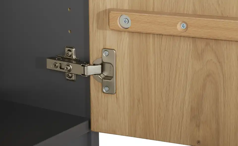 Aktenschrank SOLIDLine mit Massivholzfront, Detailansicht
