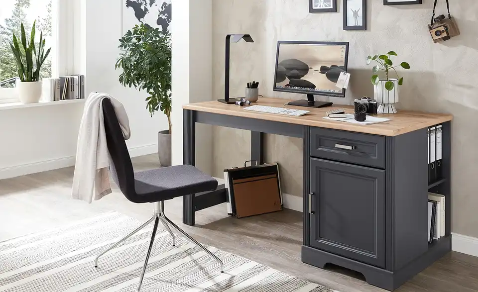 Schreibtisch, in Wohnsituation