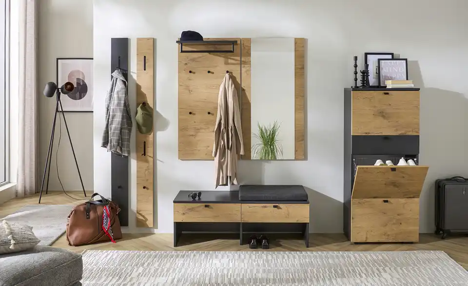 Spiegel, in Wohnsituation