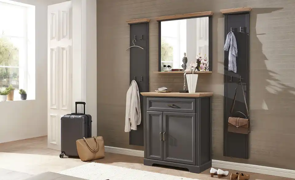 Garderobenpaneel, in Wohnsituation