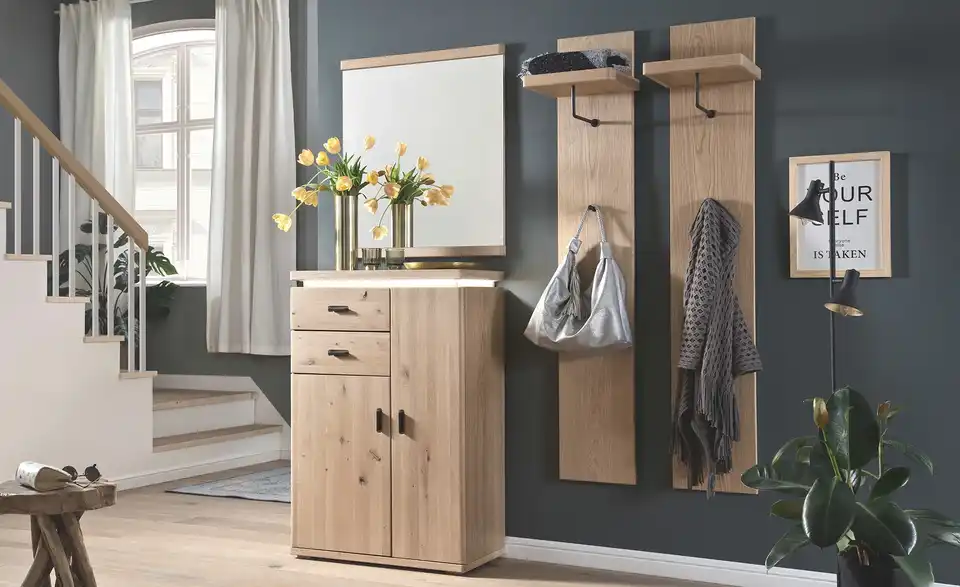 Garderobenpaneel, in Wohnsituation