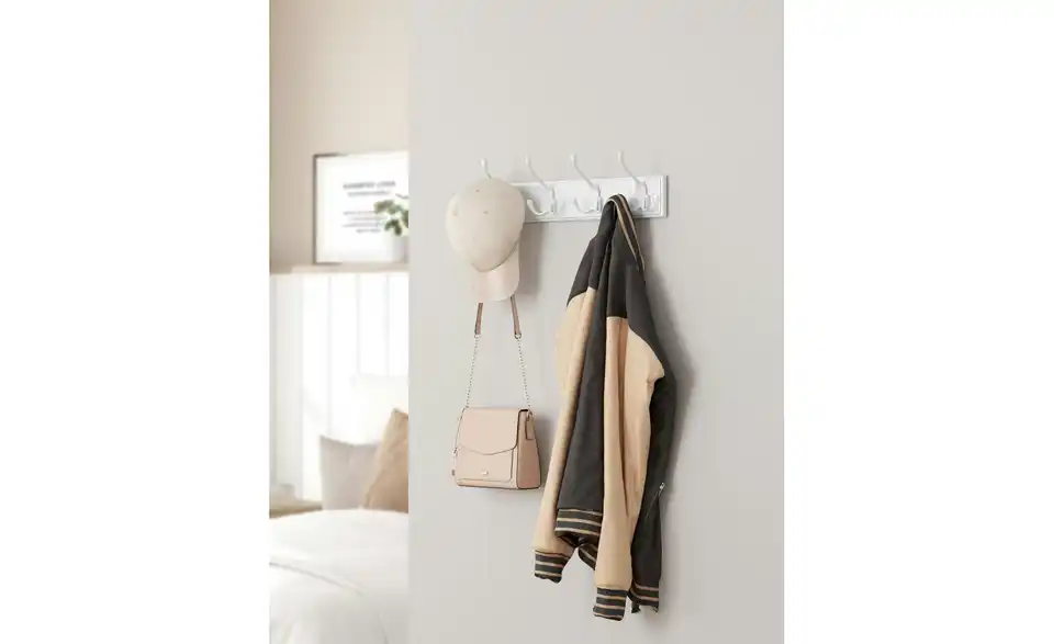 Kleiderhakenleiste, in Wohnsituation