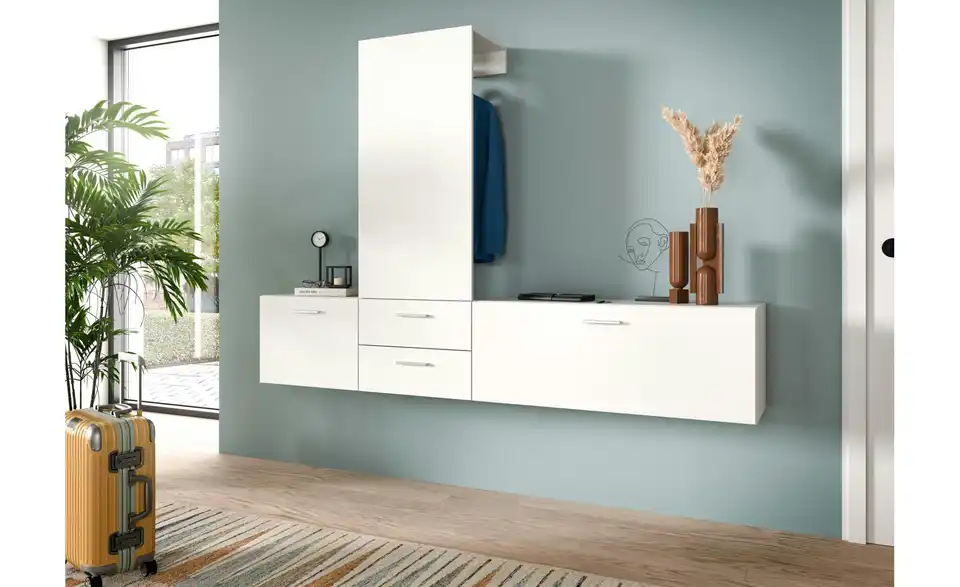 Garderobenkombination, in Wohnsituation