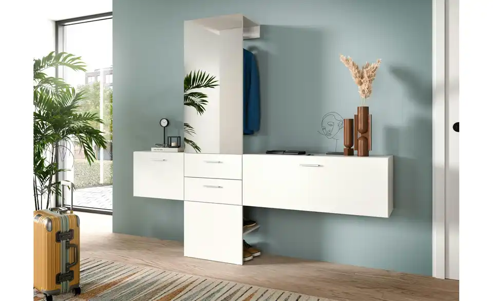 Garderobenkombination, in Wohnsituation