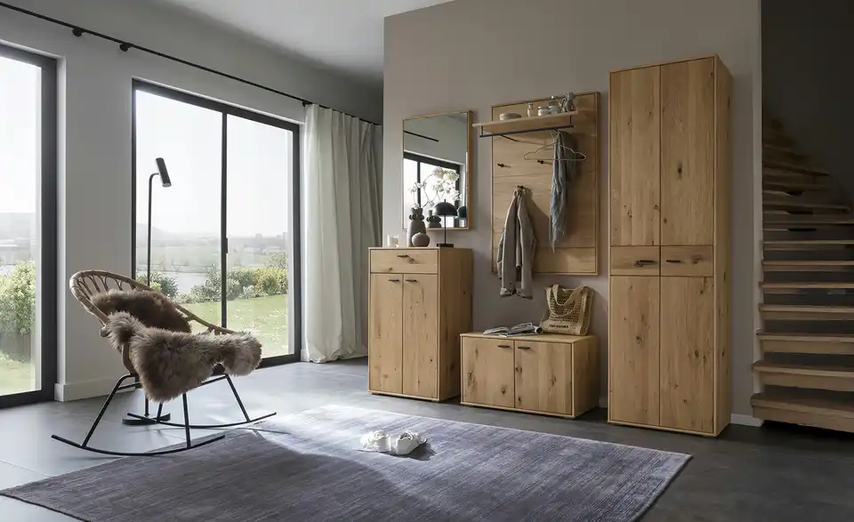 Garderobenbank, in Wohnsituation