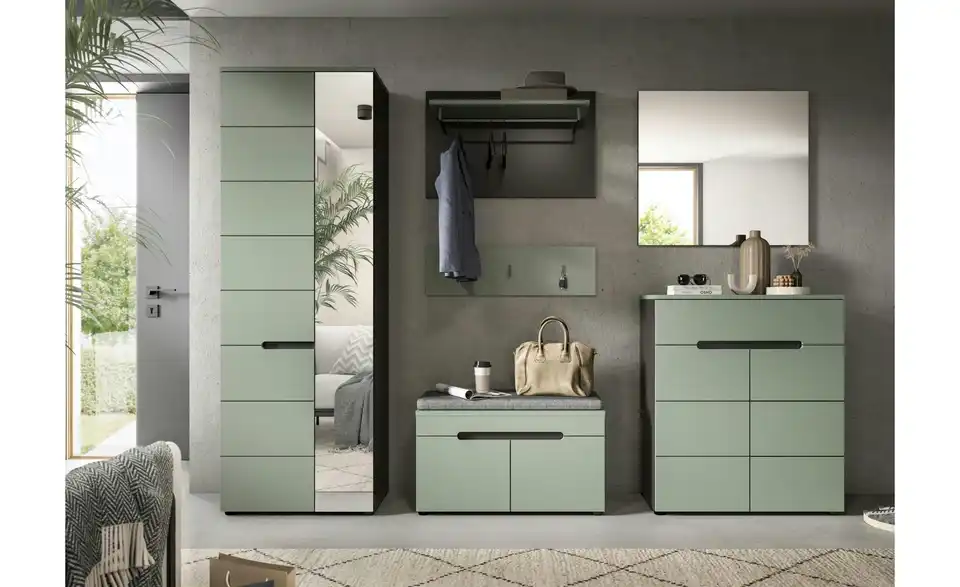 Garderobenkombination, in Wohnsituation