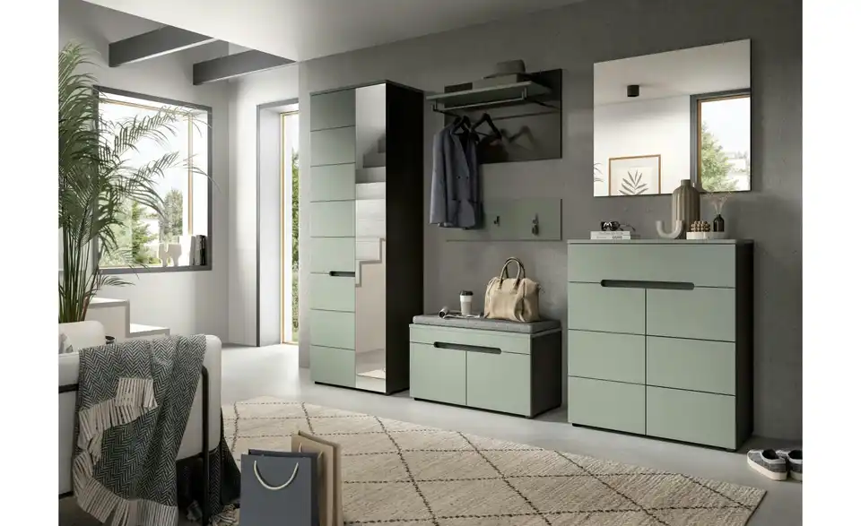 Garderobenkombination, in Wohnsituation