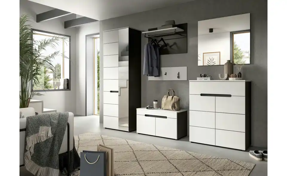 Garderobenkombination, in Wohnsituation