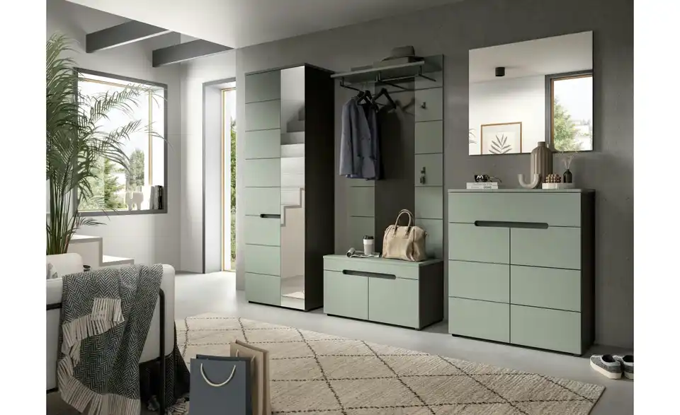 Garderobenkombination, in Wohnsituation