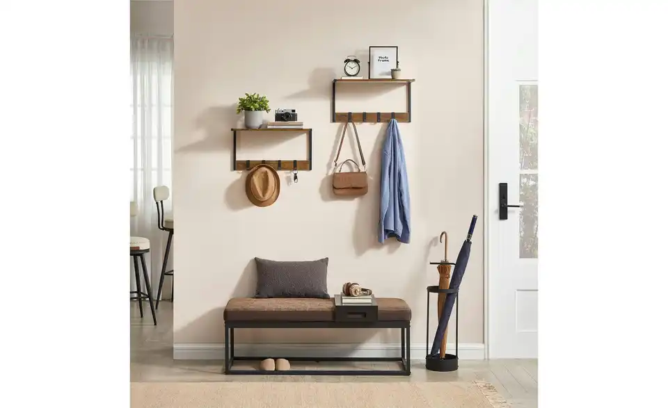 Wandgarderobe, in Wohnsituation