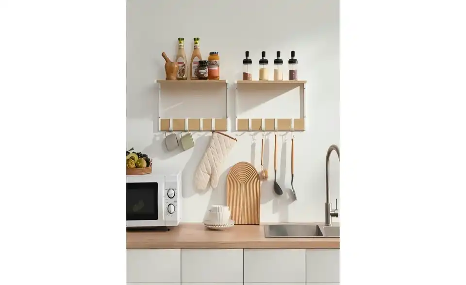 Wandgarderobe, in Wohnsituation